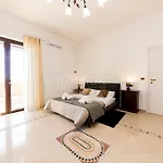 Dimora Due Mari Homestay *